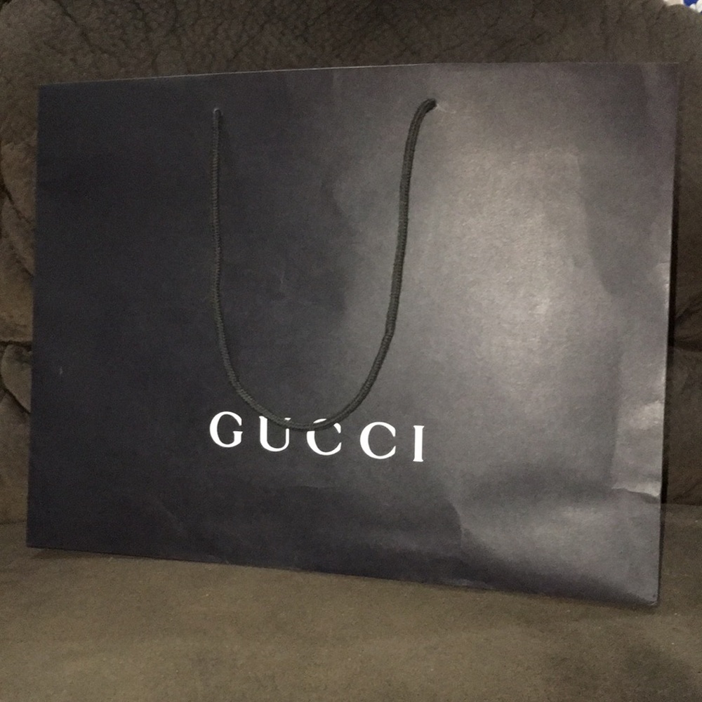 Gucci shopping bag